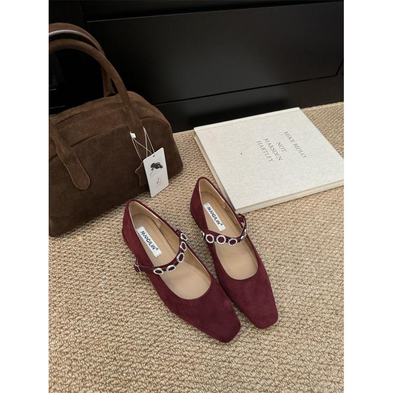 2025 temperament small square head Korean diamond belt shallow mouth Mary Jane shoes women's spring and autumn low-heeled suede single shoes