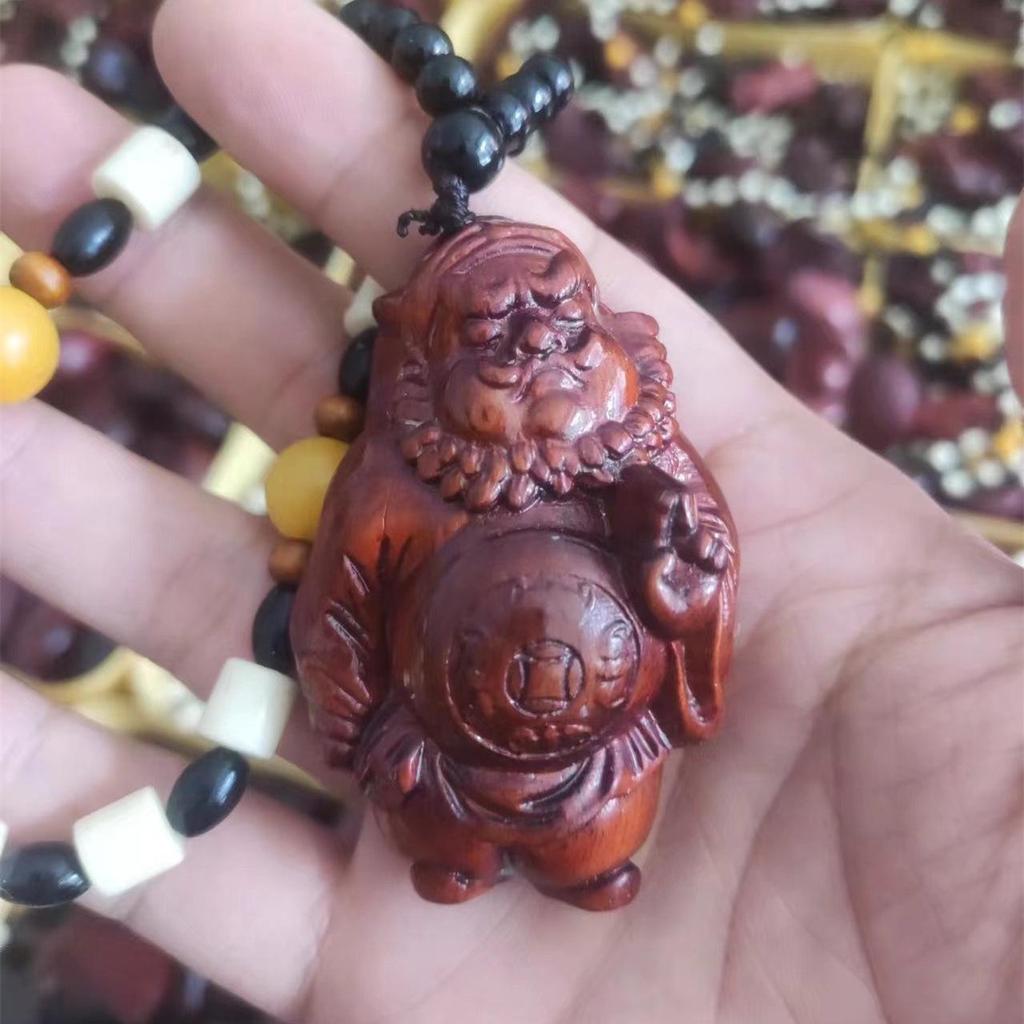 Colgante de Talla en Madera Pixiu de Palosanto - Artesanía Ornamental Más Vendida