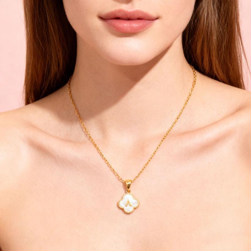 Gold-plated Letter Necklace for Elegant Women - Four-leaf Clover Letter Pendant Necklace