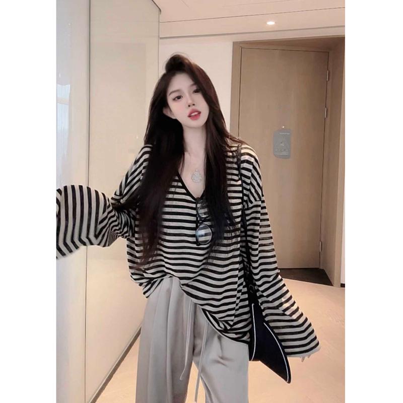Tencel Linen Striped Loose Fit Women's Sunscreen T-Shirt
