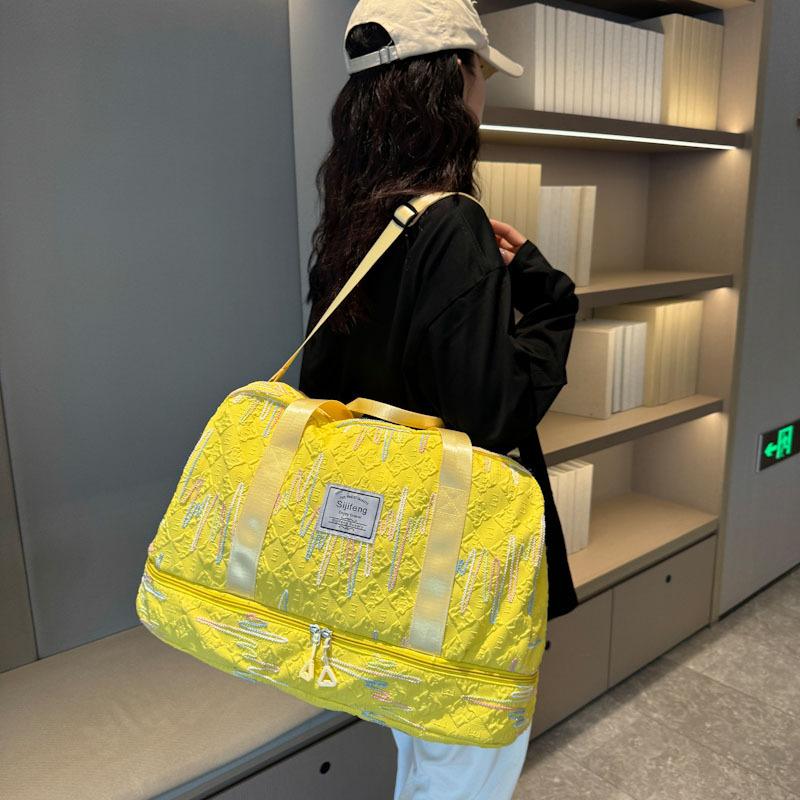 Personalized design, portable travel bag, rhombus twisted embroidery , dry and wet separation fitness bag, can be set, tie rod belt shoe compartment