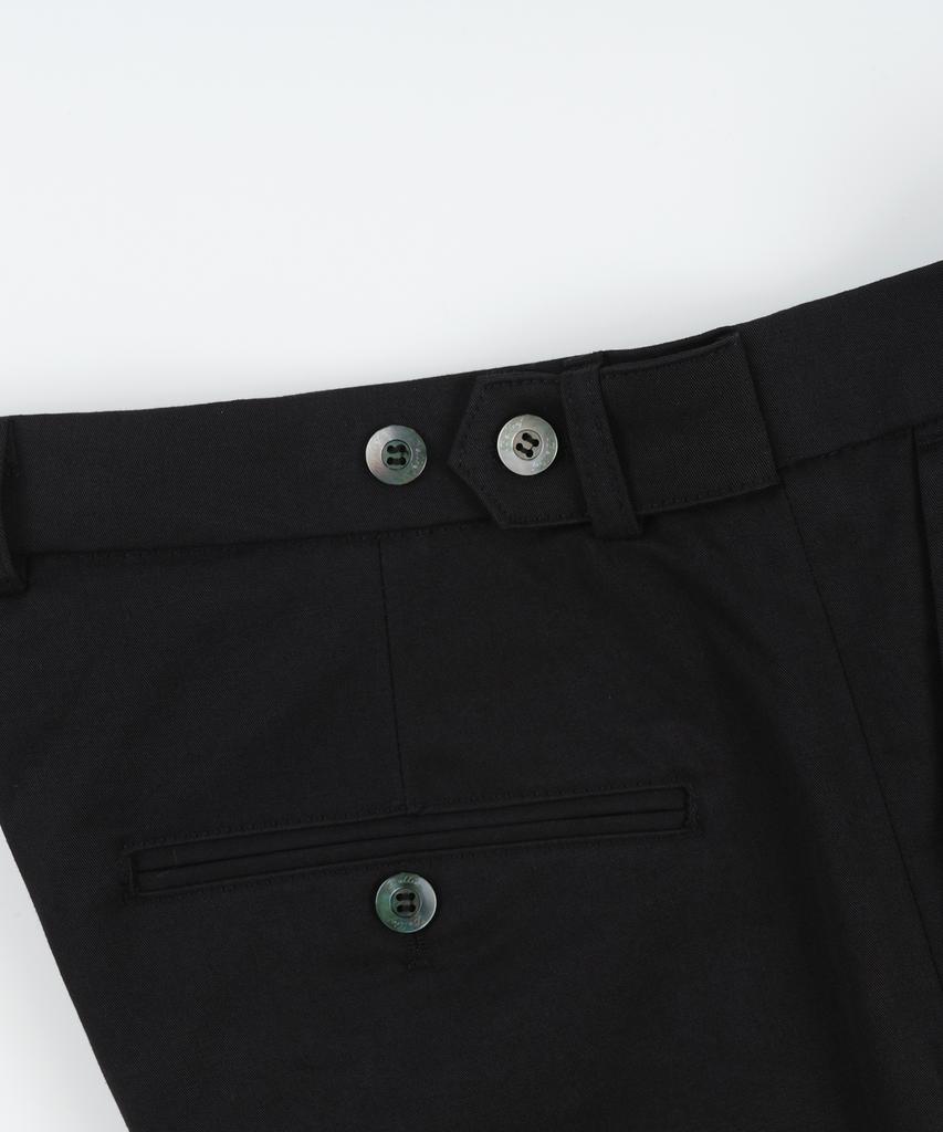 BELLIEF Essential Cotton 2-Pleated Chino Shorts (Black)