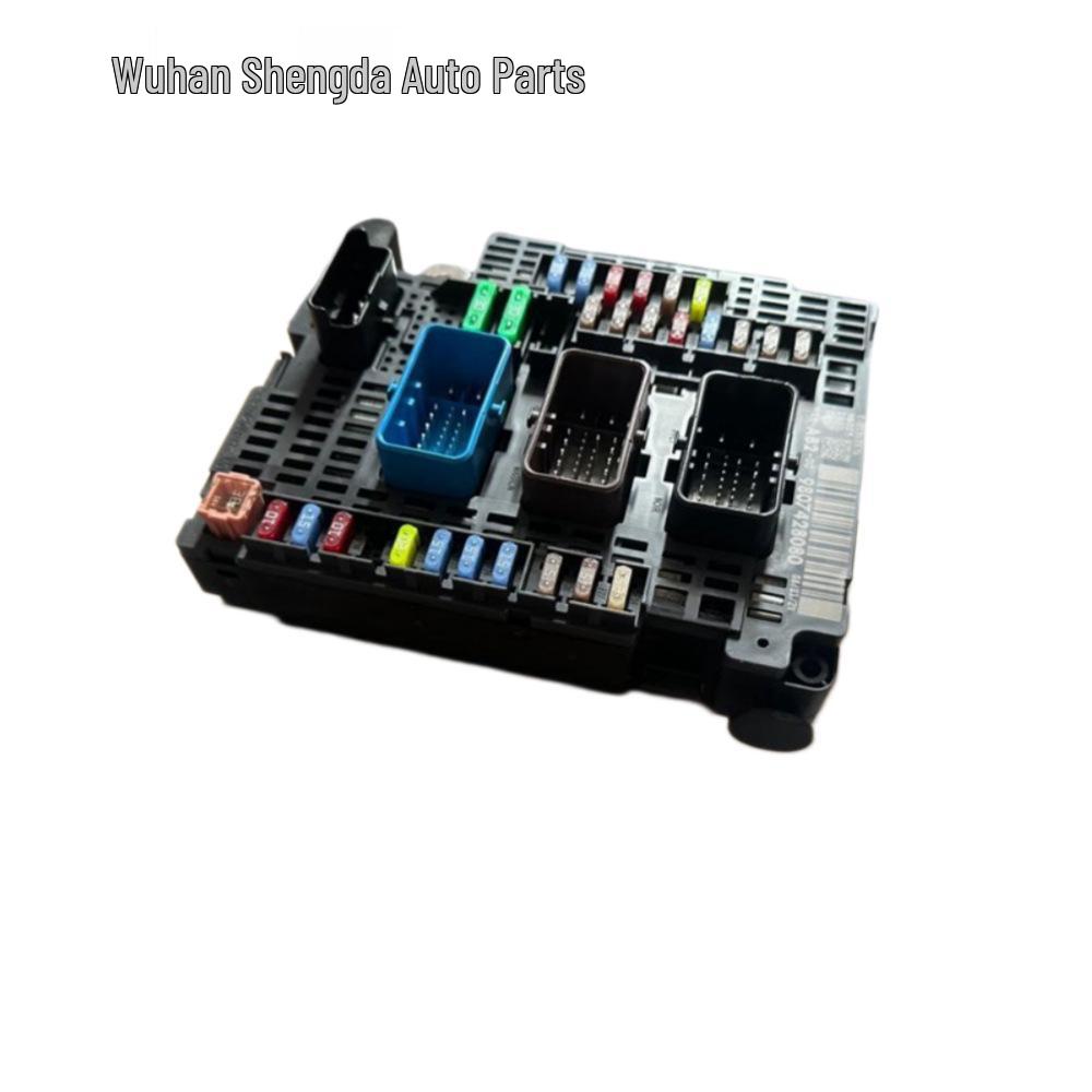 6500JP Fuse Box for Peugeot 2008/301/307, Citroën C4/DS4