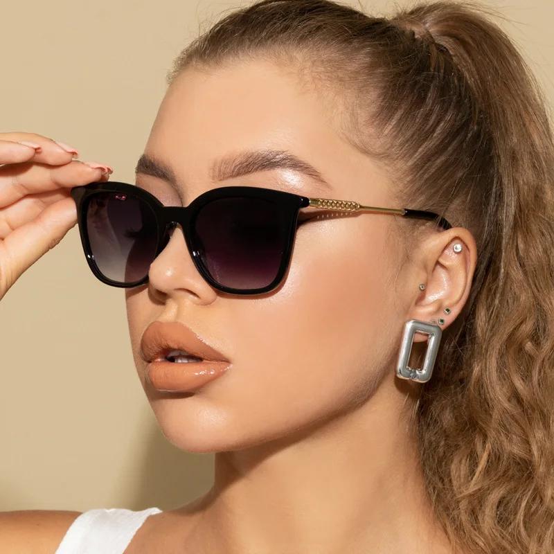 Nuovi Occhiali da Sole Metallici Vuoti Donna Lenti Grandi Occhiali da Sole Uomo Tendenza Occhiali Retro Vintage Protezione Solare UV400 Occhiali