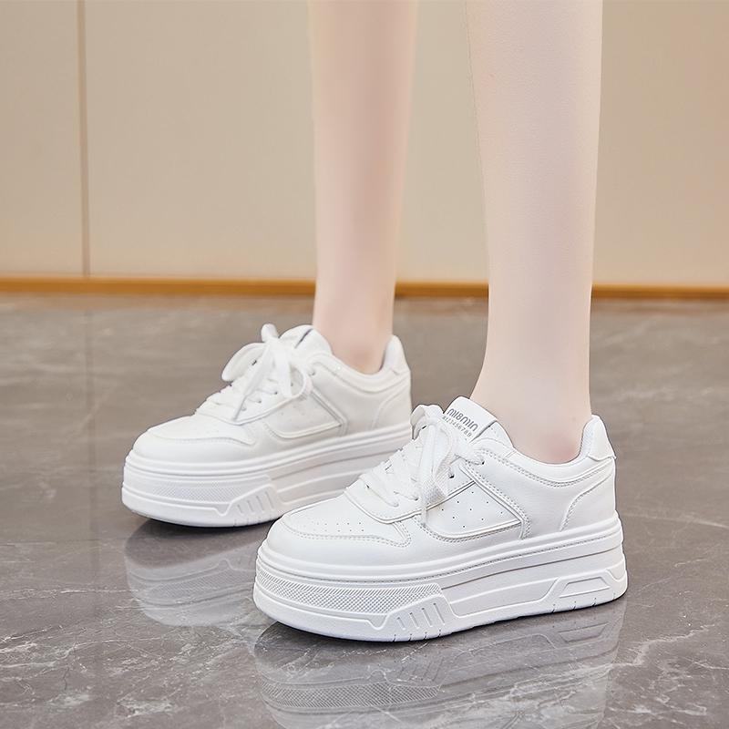 Fashion Sneakers White Skateboard Shoes Female Students Platform Heightening Sports Board Shoes Casual Flat Shoe Outdoor Travel Shoes