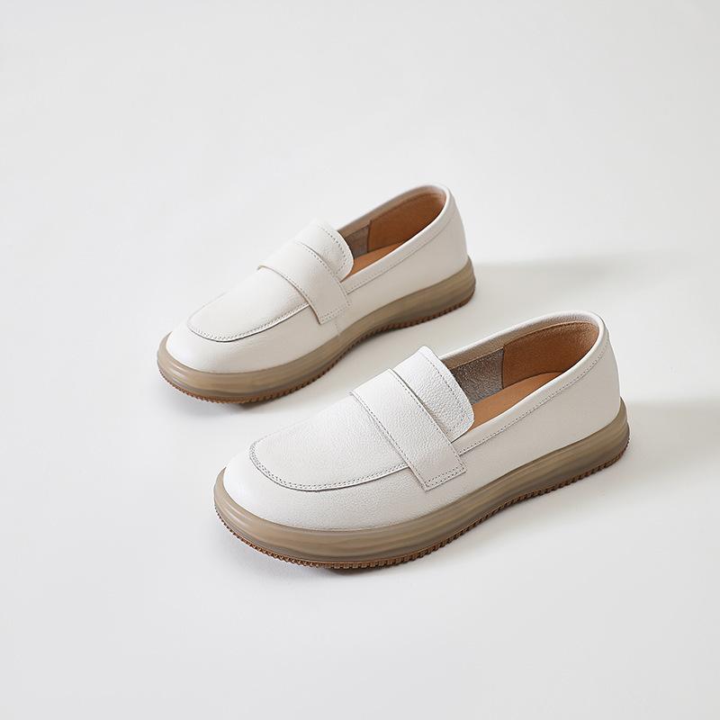 

Wearing Soft-soled and Soft-top Flat Shoes Is Not Tiring. They Are Versatile and Casual Shoes for Women 40