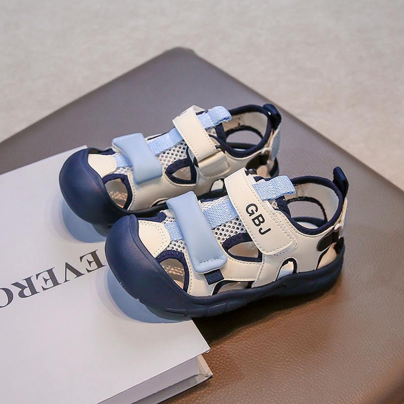 Summer Breathable Boys Sandals Non Slip Toe Cap Soft Sole Beach Shoes Girls Velcro Creek Walking Shoes