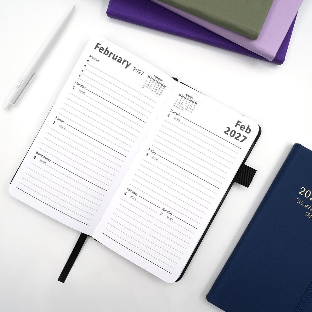 English Weekly Planner 24K Notebook: High-Value Banded Daily Planner (26.7-27.6)