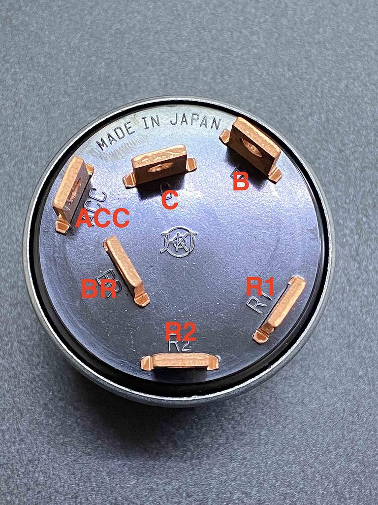 HKT SI07 Diesel Engine Starter Switch with Waterproof Shutter