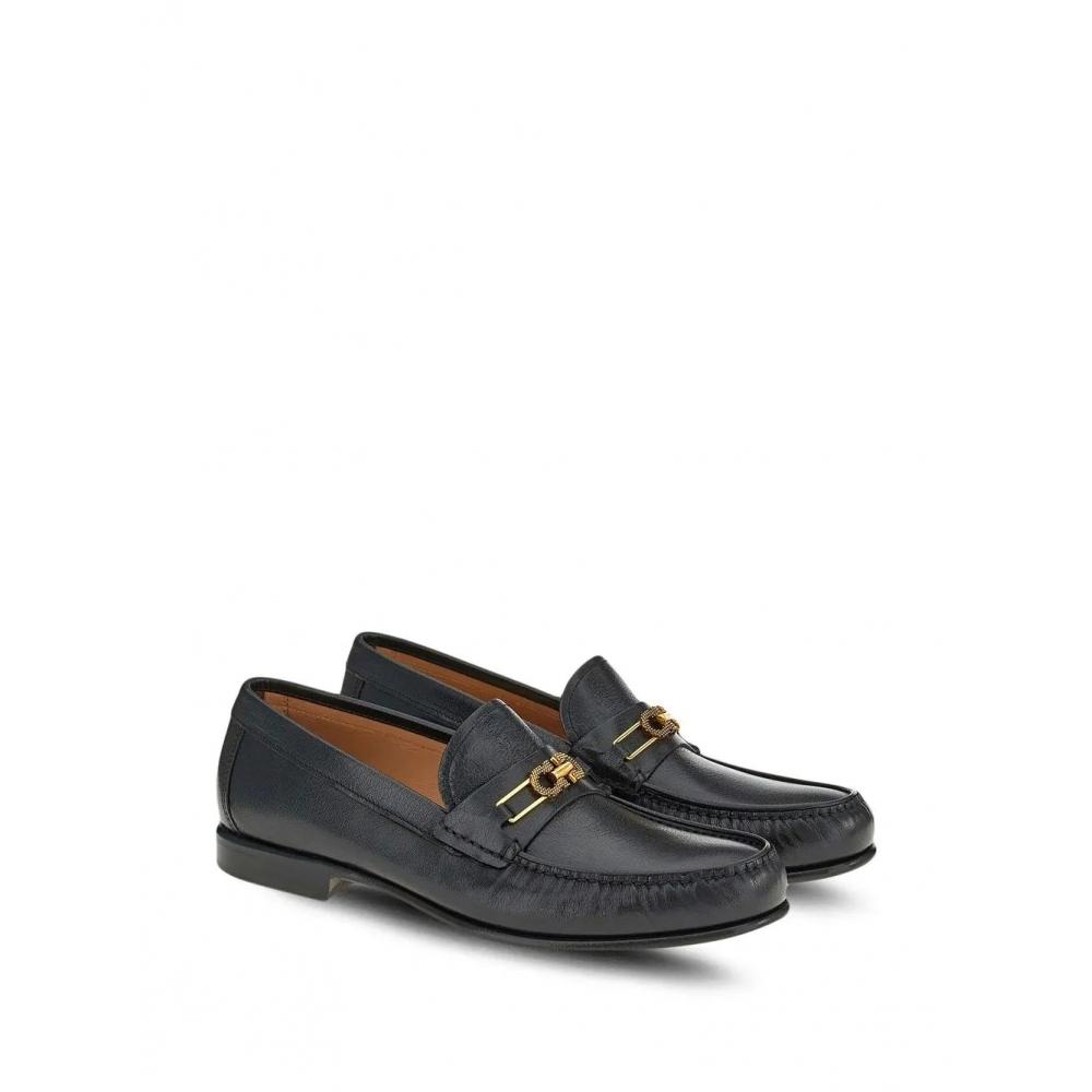 Salvatore Ferragamo Ferragamo Gancini Buckle Loafers Black