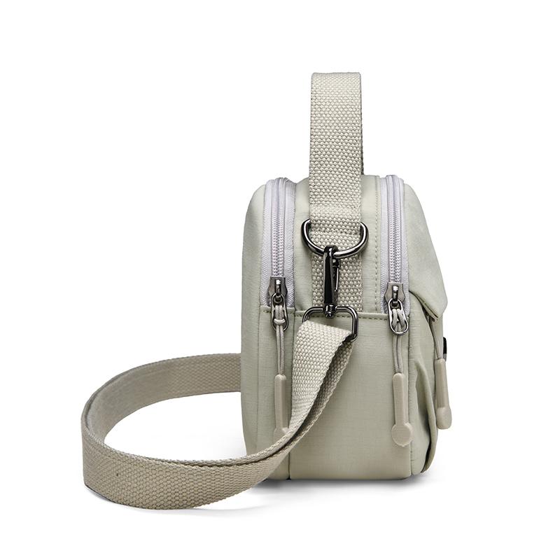 Women's Nylon Shoulder Bag Solid Color Portable Crossbody Bag