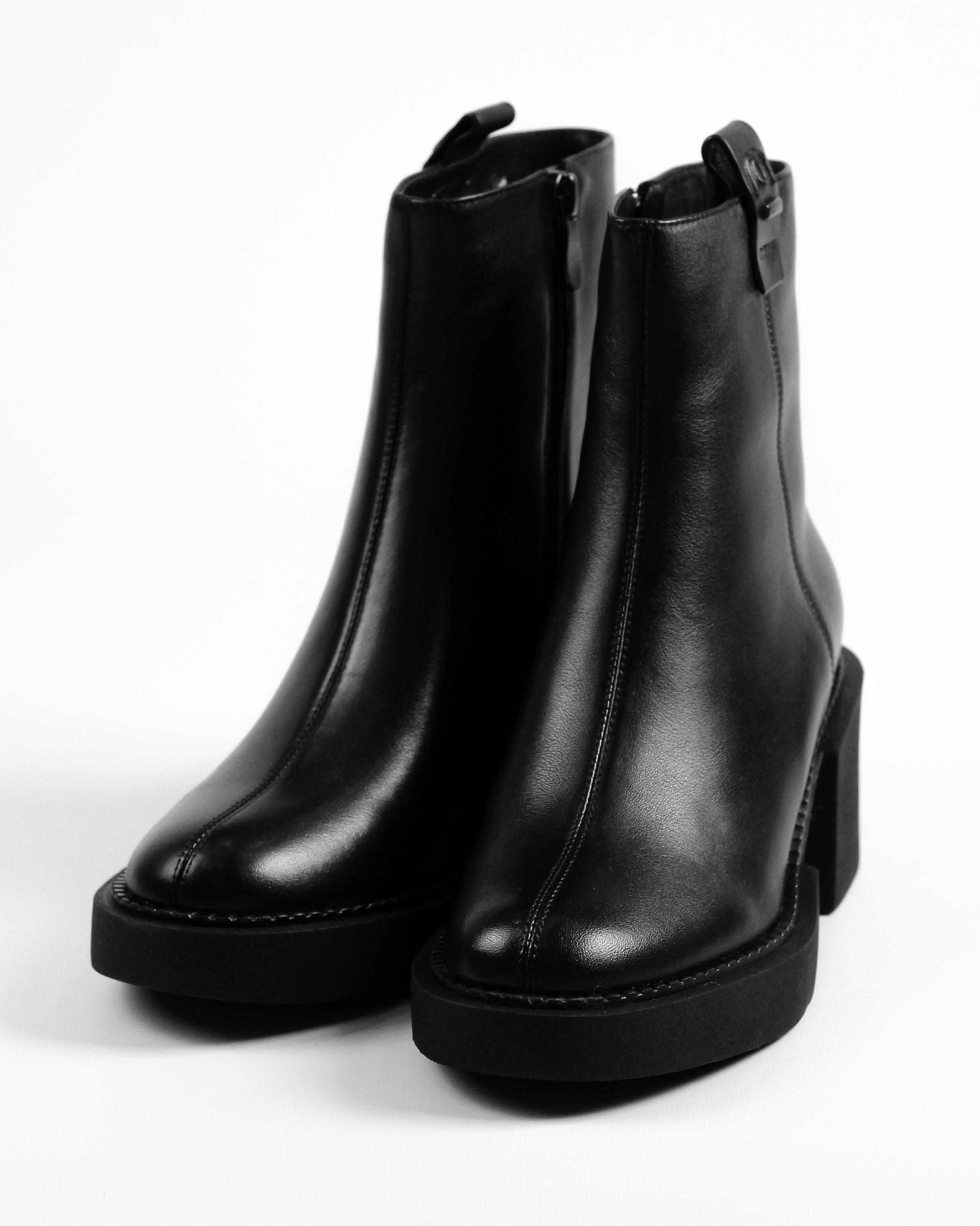 

Черевики на підборах Berkonty 309301 35 Чорні шкіра 40 чорний