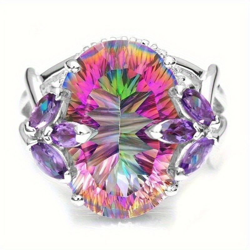 Colorful ring with large gem and side details. Ideal for carnivals and Christmas—adds brilliance to holiday style.