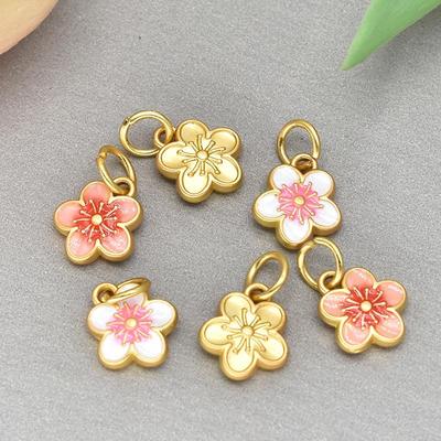 Colar Pingente Flor de Pessegueiro Dourado com Óleo Gotejado - Acessório de Joia DIY Feminino