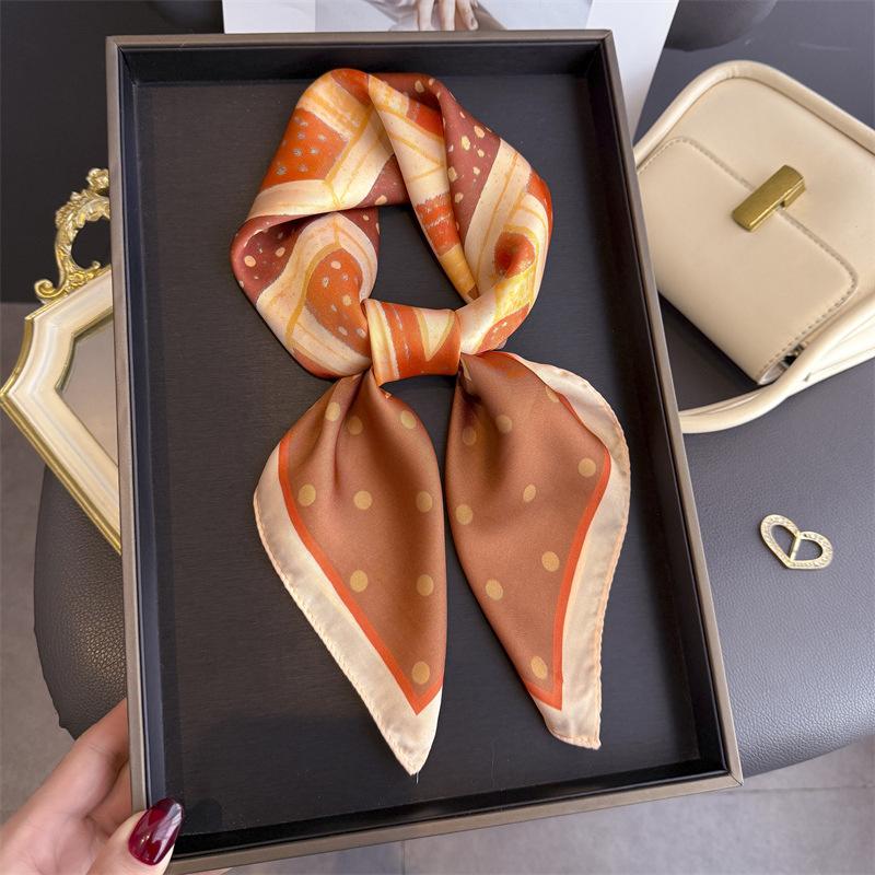 Modern Retro Printing Fashion Silk Scarf Square Scarf High-end Shawl Sunscreen Neck Small Square Scarf Headscarf Women's Scarf