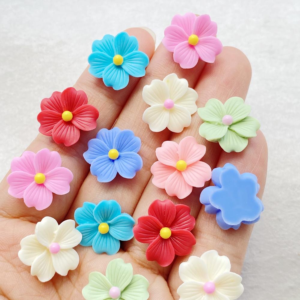 50 Stück Niedliche Mini Bunte Blumen Nail Art Harz Designer Anhänger DIY Bastelartikel für Nägel 3D Dekorationen Schmuck