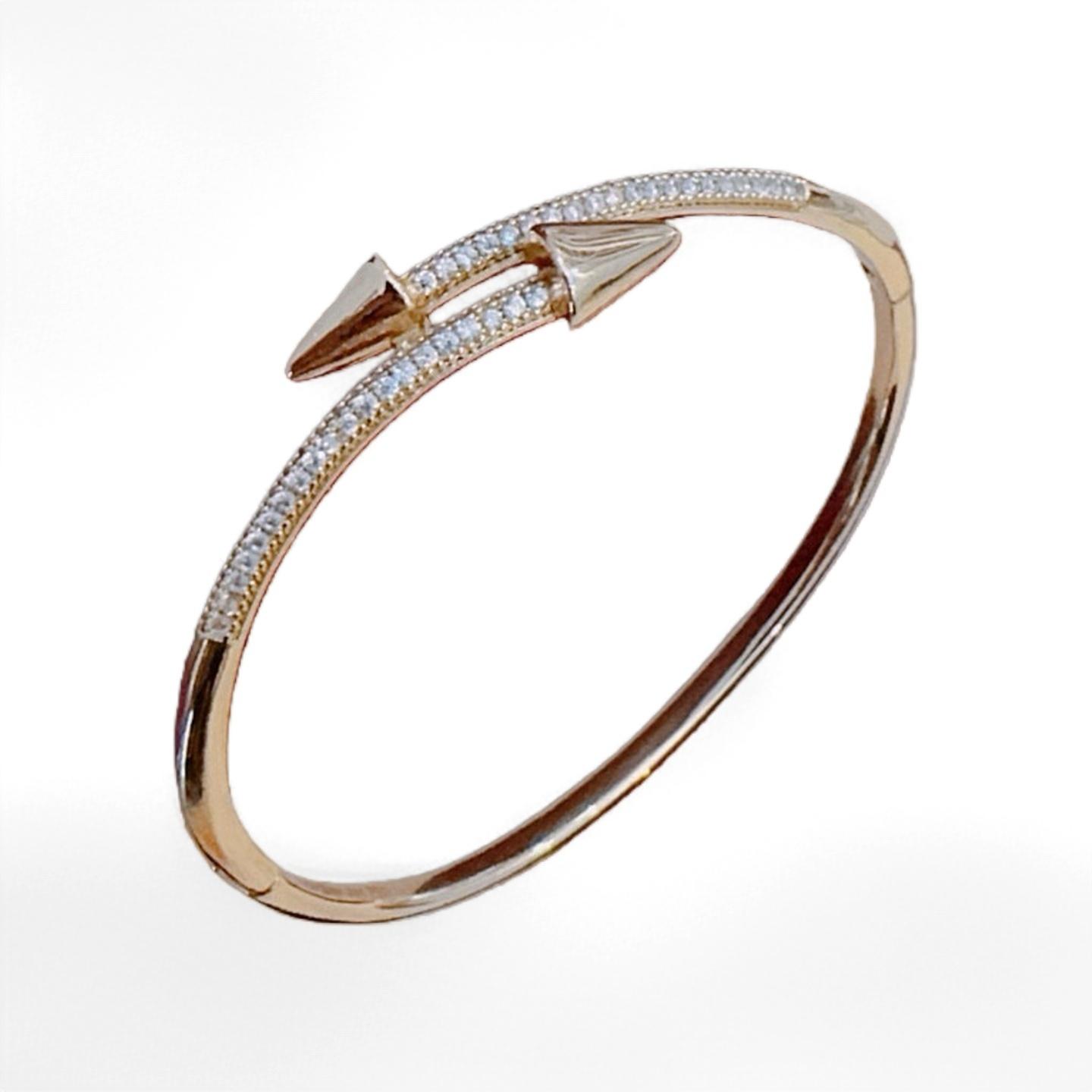 

Браслет з інкрустацією діамантами Процес інкрустації діамантами та матеріал V Неалергенний Інкрустована майстерність Матеріал Унісекс Подарунок для дівчини 17 рожевий колір золота