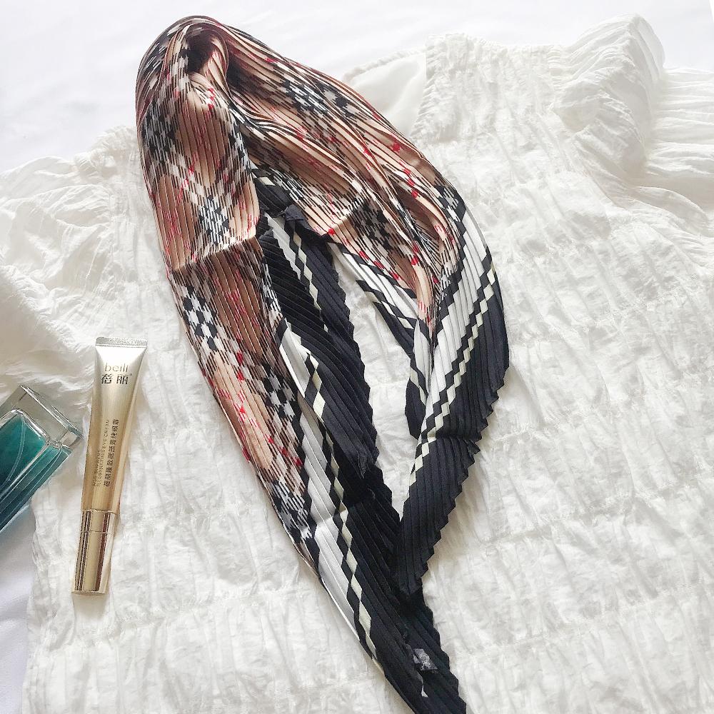 

TOP Korean Crinkle Hair Bands Scarf Satin Printing Neckerchief Office Ladies Casual Small Shawl Square Scarves Bandana 42CMX92CM