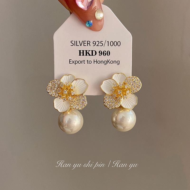 

Новые сладкие инкрустированные бриллиантами и жемчугом цветы модные геометрические серьги