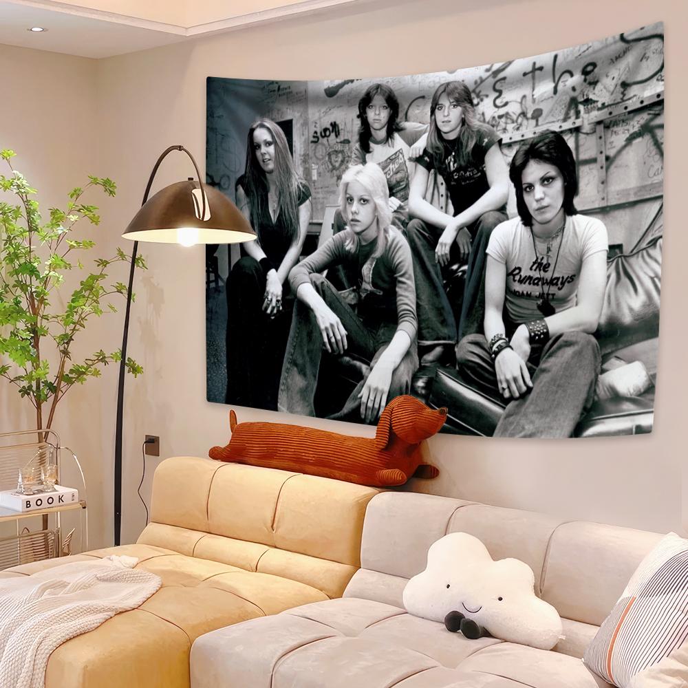 

Гобелен Девичья рок-группа 70-х The Runaway Принт Винтажный Настенный декор для общежития Украшение для вечеринки Фоновая ткань 29x37in