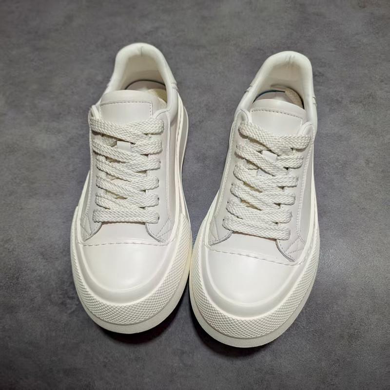 2025 Men's Luxury Casual Leather Sneakers - High-End, Height-Boosting, Thick-Soled Sports Shoes