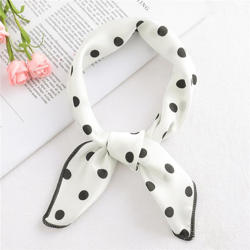 50 * 50cm Sciarpe di seta primaverili e autunnali Decorazione versatile Sciarpe quadrate professionali Protezione del collo Borsa legante