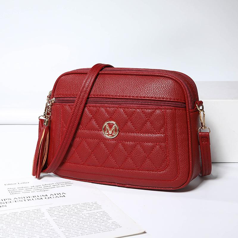 

Autumn and Winter Women s Bags, Casual Bags, Crossbody Bags, Women s European and American High-end Leather Bags, Light Luxury Fringed Bags