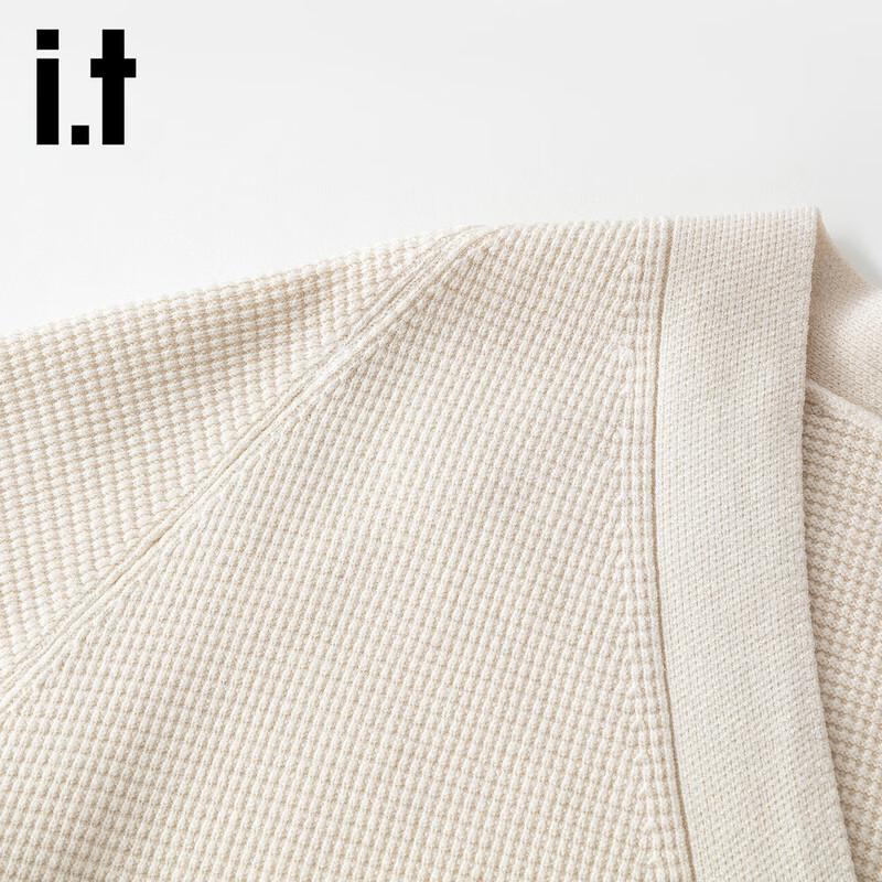 izzue Women's V-Neck Knitted Cardigan