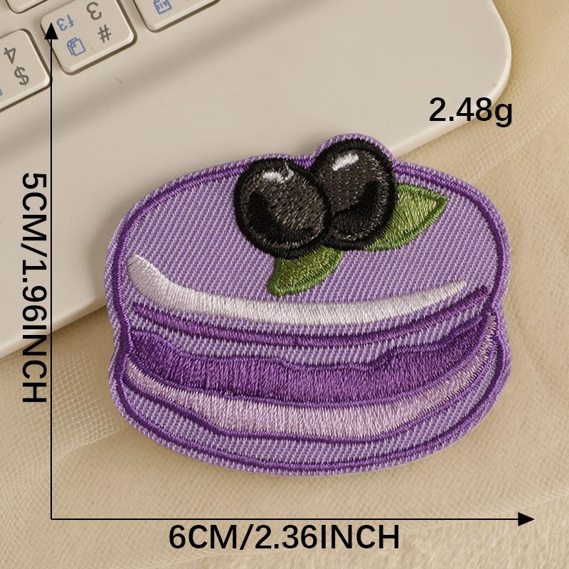 Cartoon Cake Self-Adhesive Embroidered Cloth Patch