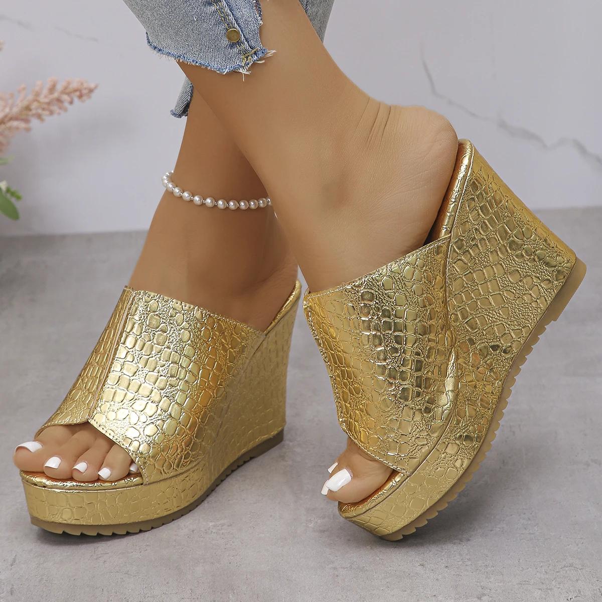 

Women Peep Toe Wedge Sandals 2025 New Patent Leather Platform Sandals Woman Anti Slip Thick Sole Beach Shoes Sandalias Mujer 43 золотий