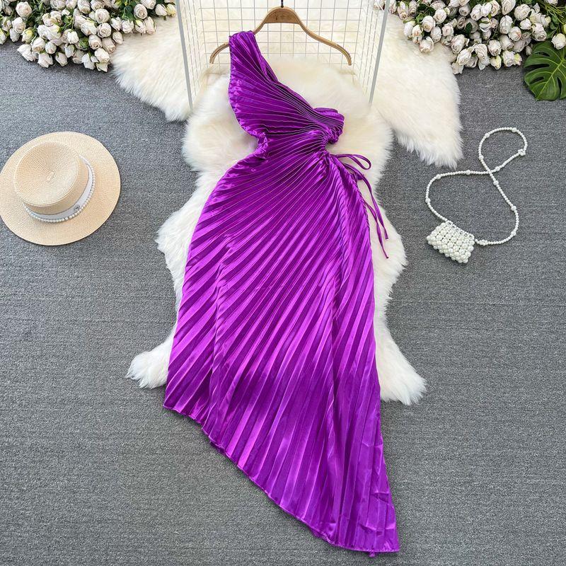 

Affordable Luxury Fashion One-Shoulder Cold-Shoulder Pleated Dress Gown Purple All yards