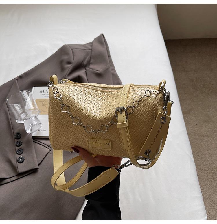 

Premium sense of foreign style woven pattern bag women s trend chain bag 2025 new fashion versatile cylinder messenger shoulder bag жёлтый