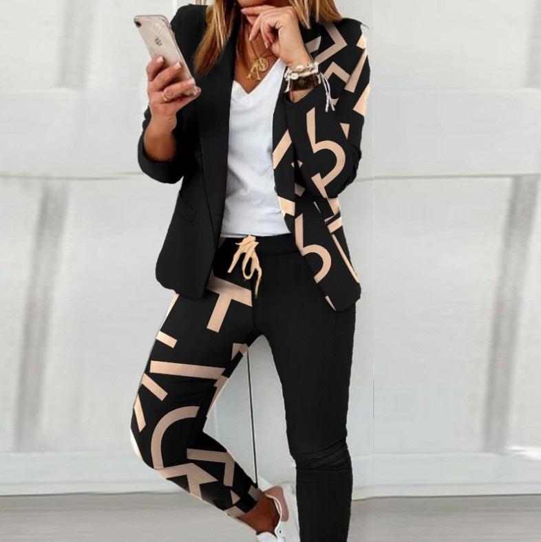 

Женский черный блейзер с геометрическим принтом и комплект леггинсов XXL