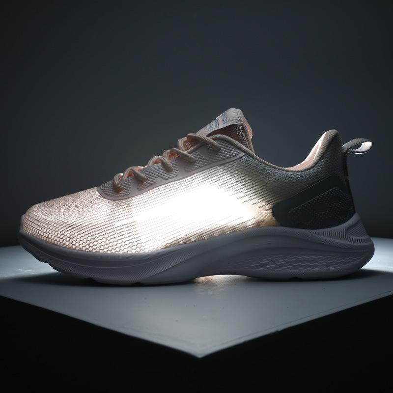 2025 new breathable casual sports running shoes flying woven mesh shoes lightweight soft sole women's sports shoes women's shoes