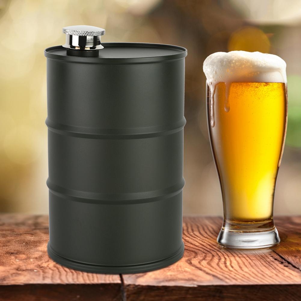 700ml Portable Stainless Steel Beer Barrel Wine Liquor Hip Flask with Sealing Lid(Black)