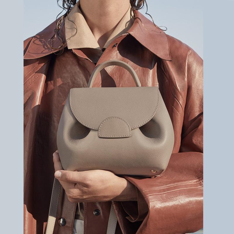 Kožená taška Head France Niche Design Lehká Luxusní kožená Nová kabelka Crossbody pro dojíždění pro ženy