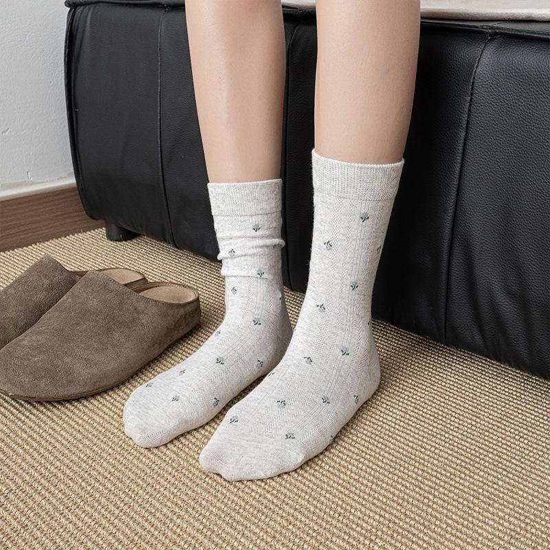 Dames Automne Nouveau Vintage Petites Fleurs Cassées Tout Va Désossé Dans les Chaussettes Tube Pile