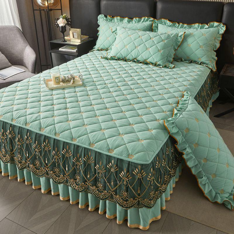 3pcs Korean Style Princess Bed Skirt Set, European Lace Edge Bedspread with Pillow Shams Contemporary Embroidered Lace Bedding Protector