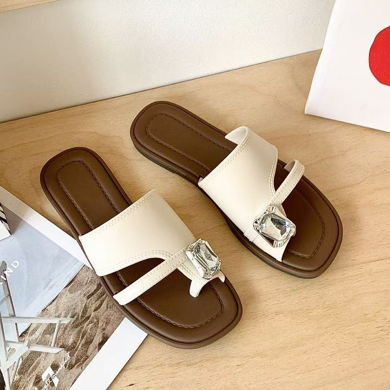 New slippers women's summer fashion flat bottom one-word drag versatile simple set toe cool slippers beach drag women