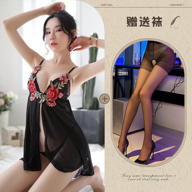 Sexy three-point sexy hollow rose bra halter pajamas embroidery perspective temptation hot suspender pajamas