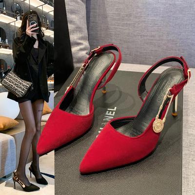 Baotou Sandalen Damen Frühling Neu Spitzschuh Flacher Ausschnitt Metallschnalle Hinten Leer Stilettoabsätze