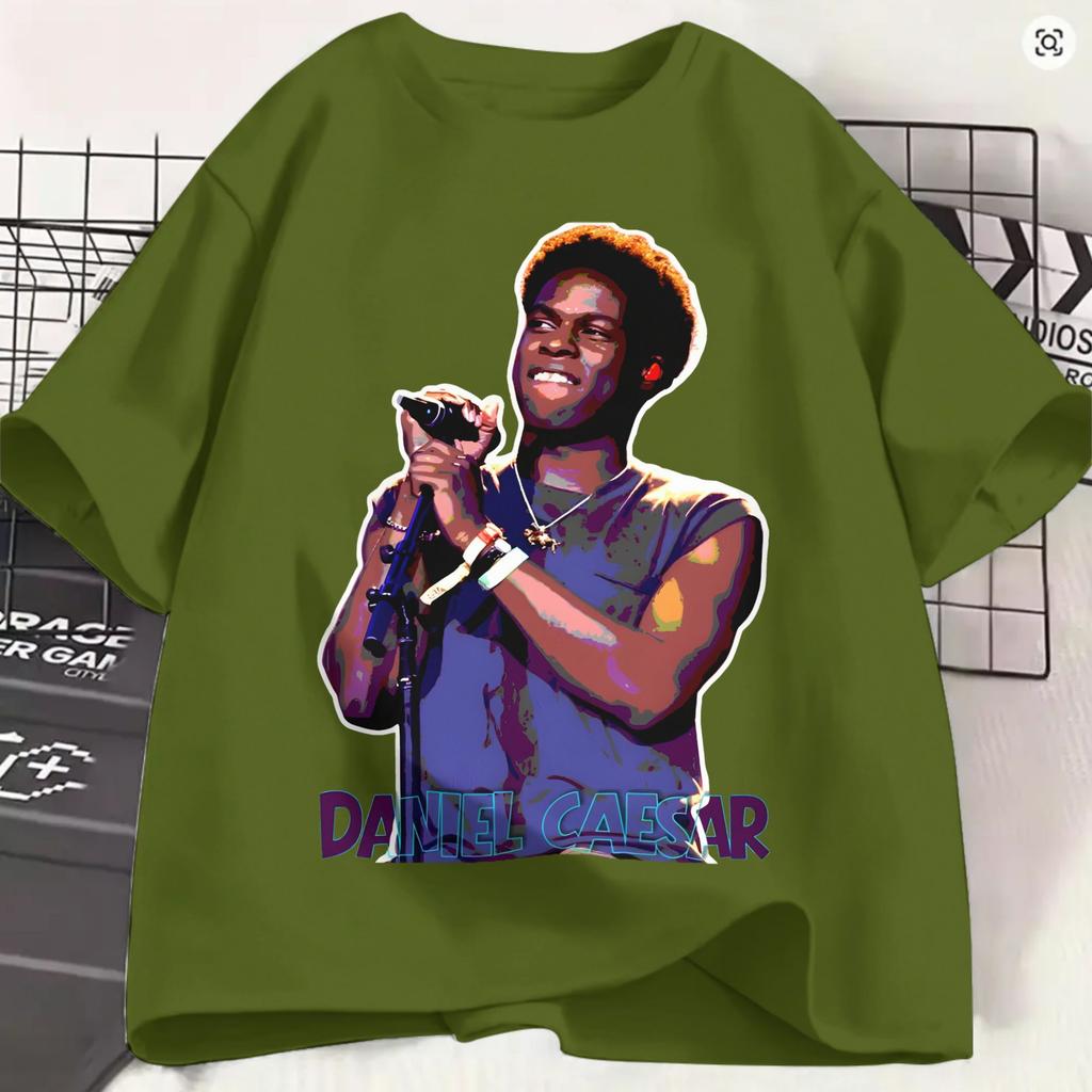 Daniel Caesar Tshirt Summer Hippie T Shirts Unisexs Cotton Crewneck Oversized Clothes Short Sleeve Y2k Fun Tops
