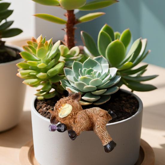 Figura de Vaca de las Tierras Altas Abrazadora de Macetas Divertida Decoración de Maceta de Resina Adorno de Animal de Granja Lindo para Interior Exterior Patio Balcón Jardín Césped