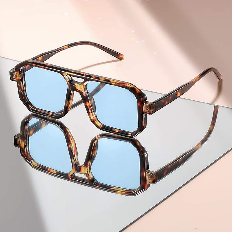 The New Double-beam Sunglasses Feature a Classic and Simple Design, Making Them Suitable for Daily Wear