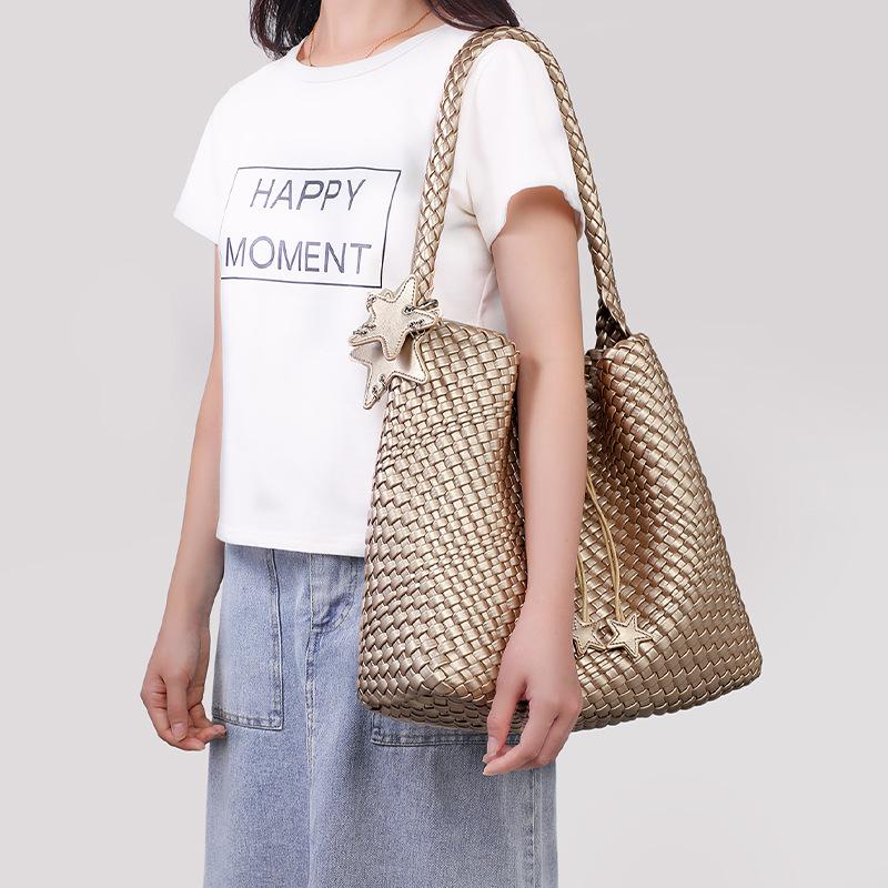 Woven Bag 2025 New Autumn Winter Women's Tote Bag Large Capacity Versatile Commuter Handbag Single Shoulder Bag