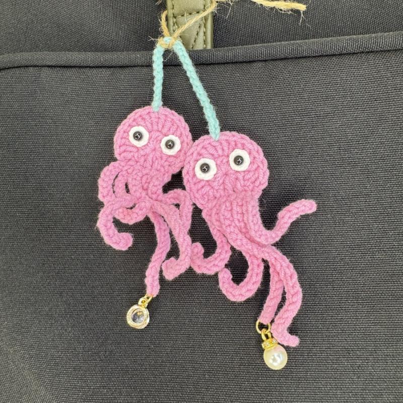 1pcCute Octopus Car Hanging Decoration Handwoven2Pink Octopus Diamond Pearl Pendant Bag Charm Car Rearview Mirror Hanging Decora