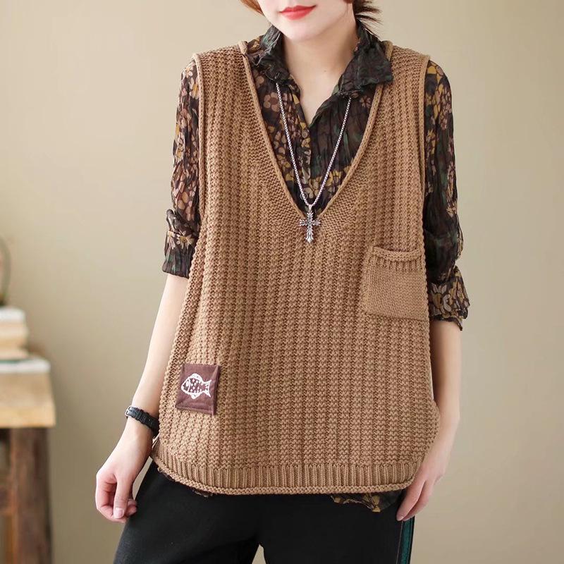 2026 Women's Plus Size V-Neck Knit Vest Cardigan - Versatile Spring & Autumn Sweater