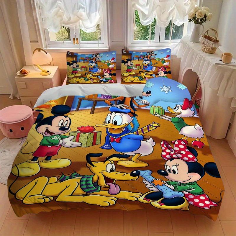 3pcs Merry Christmas Mickey and Friends Bedding Set - 1 Soft Quilt Cover + 2 Pillowcases, Machine Washable - Suitable for All Seasons, Perfect Gi