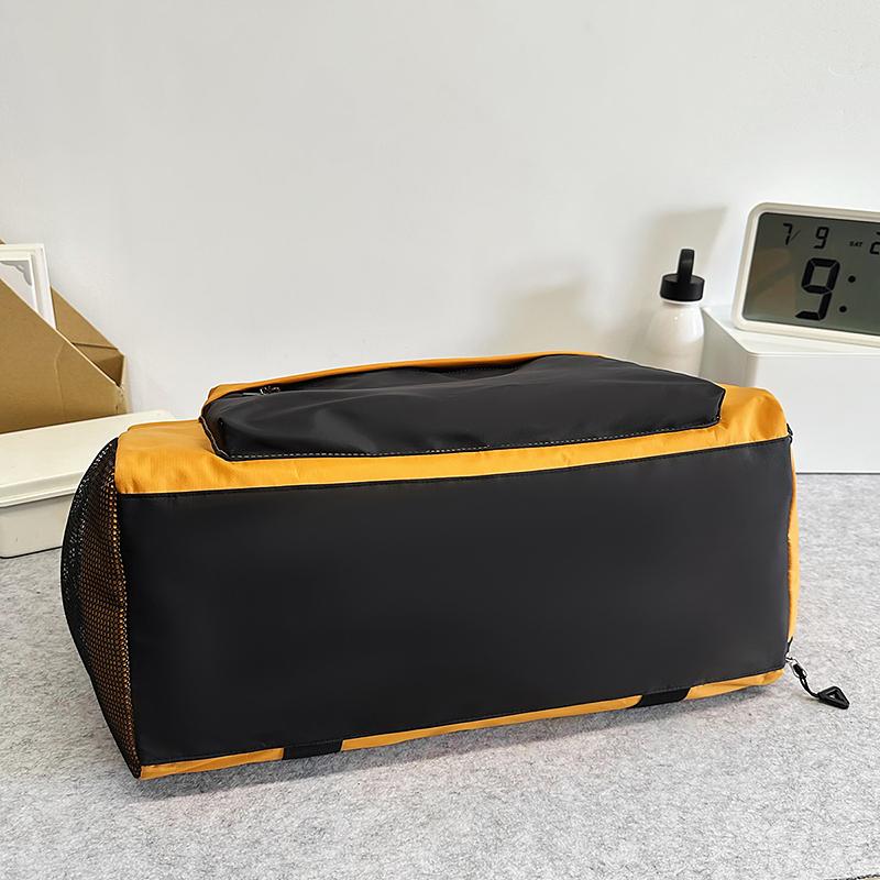 Tragbare Umhängetasche mit großer Kapazität, Trennung von Trockenheit und Nässe, Fitnesstasche für Kurzstreckenreisen für Männer und Frauen, Schwimmtrainingstasche