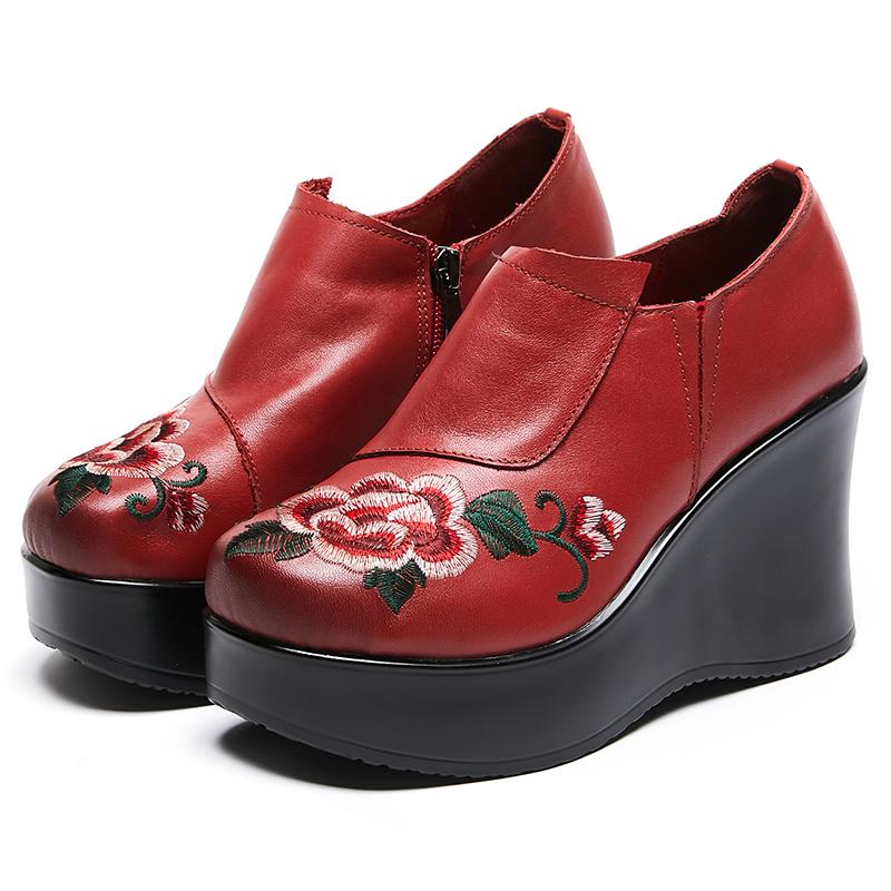 

Модная женская обувь GKTINOO ручной работы в стиле ретро, с круглым носком, на танкетке, увеличивающей высоту на 9 см, повседневные лоферы на платформе из натуральной кожи 9